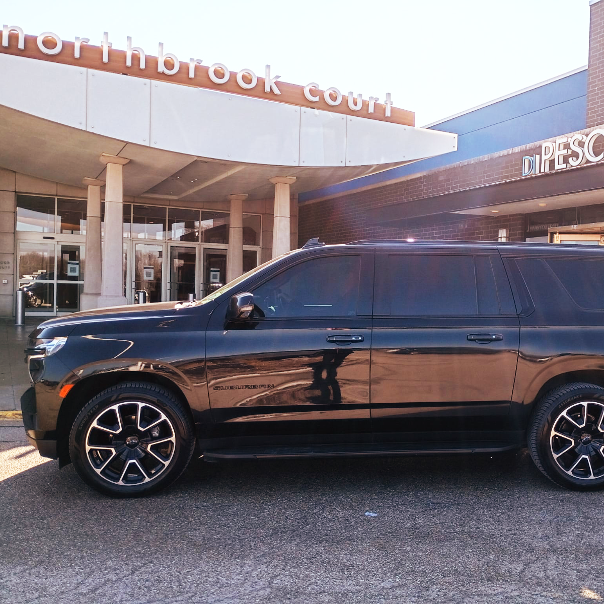 Black SUV at Northbrook Court
